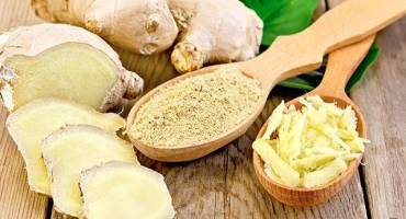 Výhody a poškození zázvoru během těhotenství, může být konzumován, možné kontraindikace